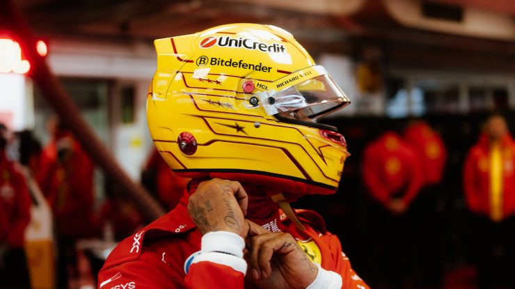 Lewis Hamilton rămâne la Ferrari. Pilotul britanic neagă zvonurile privind o posibilă despărțire de echipa italiană