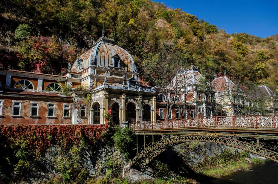 Oana Chirilă și Cristina Apostol au inițiat Herculane Project ca să readucă la viață ansamblul istoric. „E nevoie de o viziune comună pentru dezvoltarea stațiunii”