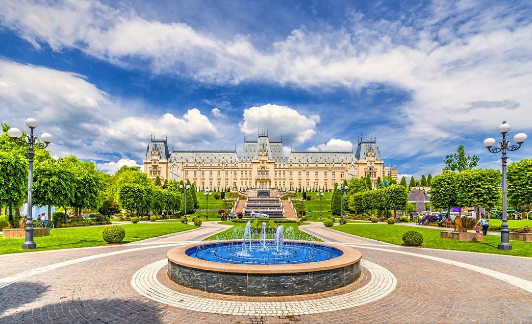 Străinii care au ajuns în România au cheltuit 2 miliarde de euro în 2025. Care sunt cele mai vizitate orașe din țară