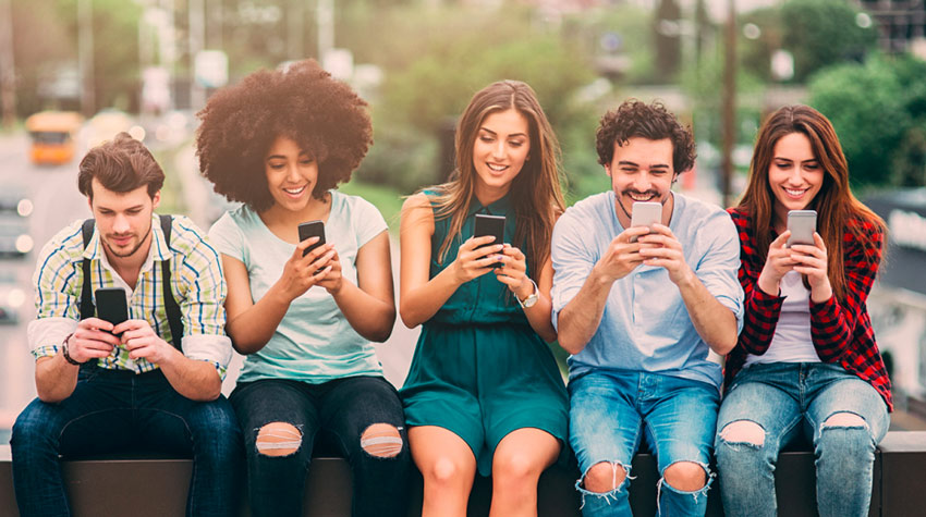 Peste 60% din conținutul online este în limba engleză. Cât de fragmentat este internetul din cauza limbii