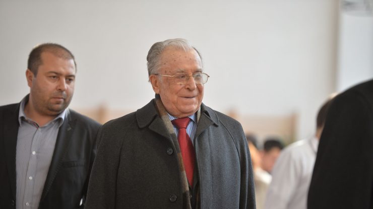România organizează pentru prima dată funeralii pentru un fost șef de stat. Ion Iliescu a fost depus astăzi în Sala Unirii a Palatului Cotroceni