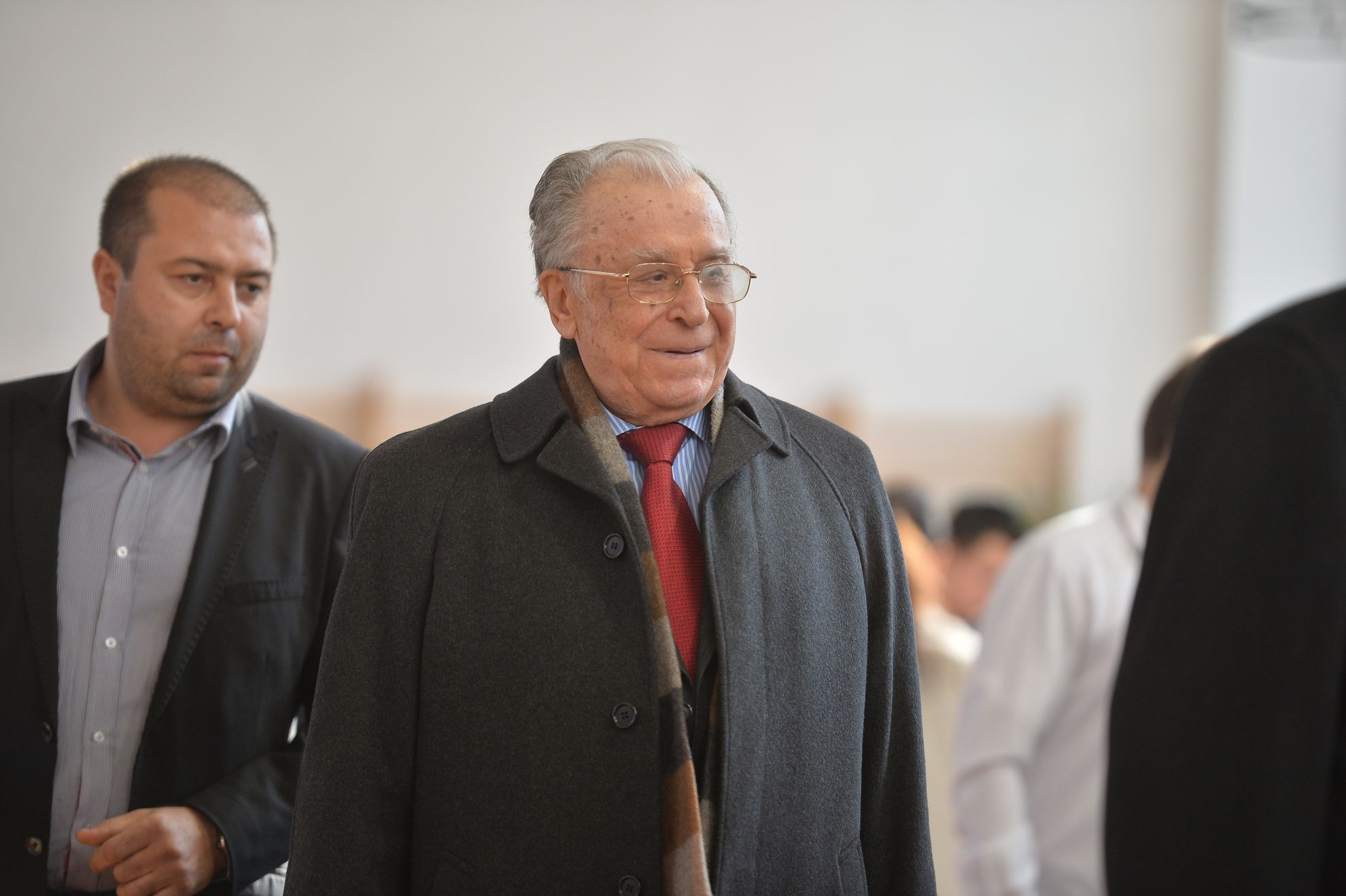 România organizează pentru prima dată funeralii pentru un fost șef de stat. Ion Iliescu a fost depus astăzi în Sala Unirii a Palatului Cotroceni
