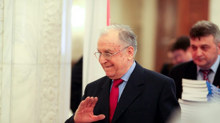 Ion Iliescu a fost înmormântat astăzi cu onoruri militare la Cimitirul Militar Ghencea III