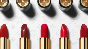 Cum arată prima colecție de make-up Louis Vuitton – La Beauté? Aceasta include 55 de rujuri, 10 balsamuri și 8 palete de farduri