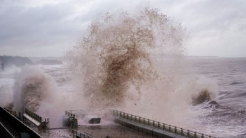 Furtuna Floris a lovit Scoţia şi nordul Angliei. În urmă cu doi ani, o furtună similară a lovit vestul Europei și a lăsat pagube de 1,5 mld.€