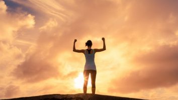 „Dopamine anchoring” devine viral pe social media și e susținut de psihologie și neuroștiință. Grațiela Dan, psiholog: „Asocierea cu ceva nesănătos duce la dependență”