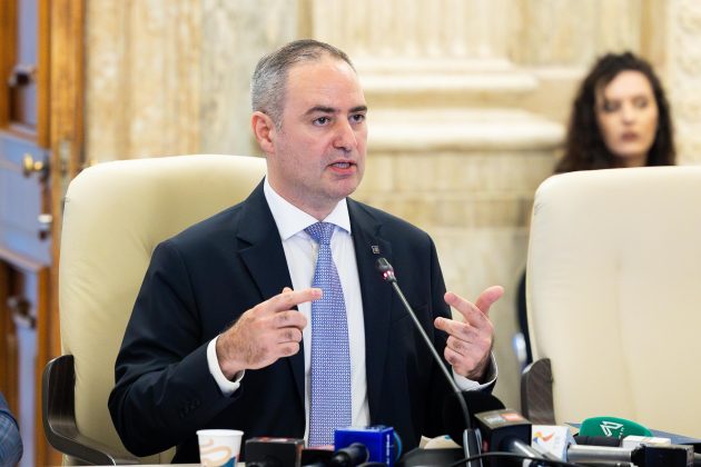Alexandru Nazare a prezentat „Pachetul 2” de reformă fiscală pentru companii și ANAF. Răzvan Botea, editor Ziarul Financiar: „Problema e că nu administrăm cheltuielile cum trebuie”