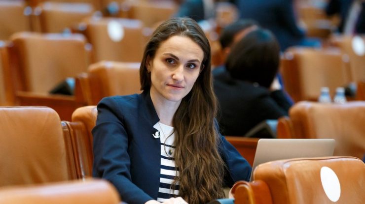 Ministrul Afacerilor Externe, Oana Țoiu, recunoaște că România a fost exclusă din Visa Waiver din cauza anulării alegerilor prezidențiale din decembrie 2024