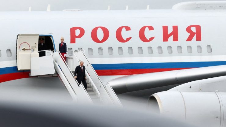 Putin a fost obligat să achite numerar combustibilul avioanelor în Alaska, din cauza sancțiunilor. Rubio: „Ei se confruntă cu consecințe în fiecare zi”