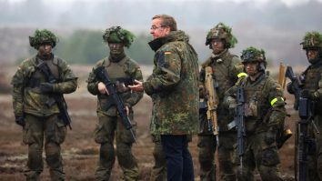 Germania zguduie Europa: Reapare serviciul militar sub formă de voluntariat, iar toţi bărbaţii de peste 18 ani vor trebui să se înregistreze. „Doar aşa descurajarea Rusiei este cu adevărat credibilă”