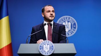 Ministrul Sănătății, Alexandru Rogobete, a anunțat că spitalele de stat vor fi obligate să publice numărul de pacienți internați și numărul transferurilor