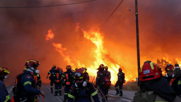 Grecia arde, iar România intervine. Nikos Koudounis, medic în Grecia: „Înainte să mergem în vacanță, să știm dinainte ce ne așteaptă”