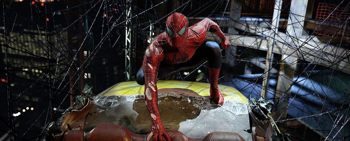 Costumul purtat de Tobey Maguire în filmele Spider-Man 2 și Spider-Man 3 va fi scos la licitație. Suma de pornire este de 50.000 de dolari