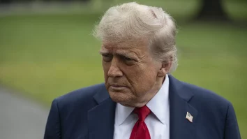 Trump a reacționat la amenințările lui Medvedev: „Cuvintele sunt importante şi pot conduce la consecinţe nedorite”