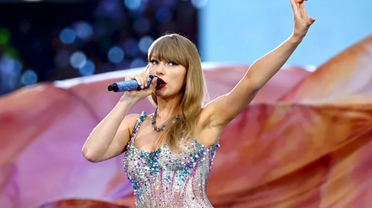 Meta a creat chatboți cu Taylor Swift și alte celebrități fără permisiunea acestora. Cum se apără compania