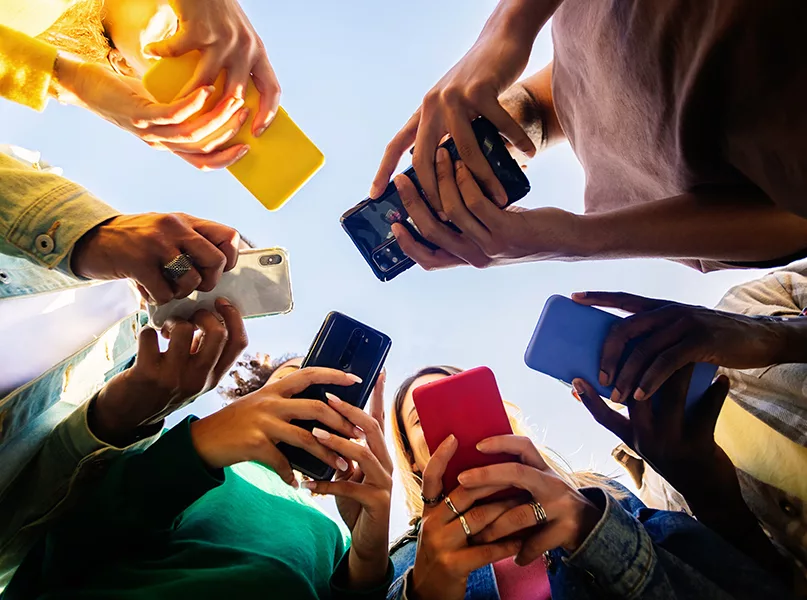 Autoritățile din Toyoake vor limită pentru timpul petrecut pe smartphone. Japonezii vor să limiteze folosirea telefonului la 2 ore pe zi