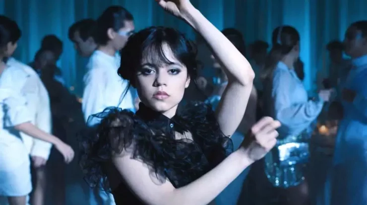 Jenna Ortega se întoarce în Academia Nevermore: Primele 4 episoade ale sezonului 2 din „Wednesday” ajung azi pe Netflix