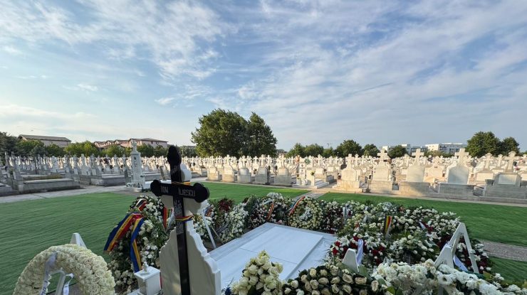 EXCLUSIV: Noi documente despre cum Președinția Nicușor Dan a „boicotat” funeraliile de stat ale fostului președinte Ion Iliescu: Președintele Nicușor Dan confirmase că va fi prezent și în Sala Unirii, la momentul simbolic al ultimei intrări a lui Ion Iliescu în Cotroceni și depunerii sicriului pe catafalc – ceea ce nu s-a mai întâmplat