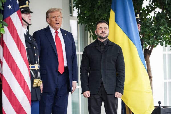 FOTO. Zelenski a purtat costum la întâlnirea bilaterală cu Trump de la Casa Albă. În februarie, Președintele ucrainean a fost ținta ironiilor din cauza ținutei