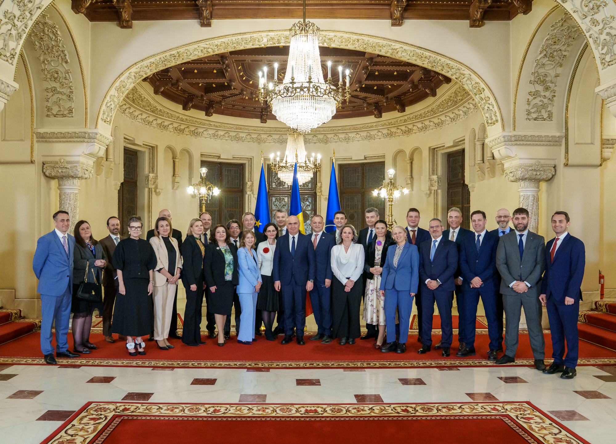 Premierul Ilie Bolojan s-a întâlnit cu reprezentanții Statelor Unite. Care sunt reformele urgente pe care trebuie să le aplice Guvernul României