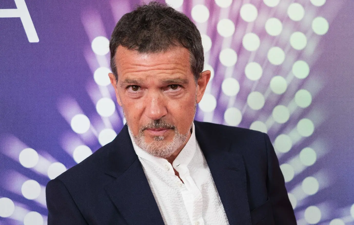 Antonio Banderas afirmă că nu are nicio intenţie să se retragă din cinematografie: „Doctorii spun că sunt bine, că pot face ce vreau”