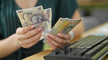 Inflaţia nu slăbeşte deloc: în ianuarie, rata anuală a fost de 9,6%, o scădere minusculă faţă de 9,7% în decembrie 2025. Energia electrică s-a scumpit cu aproape 60%