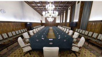 Guvernul suprarealist Bolojan. Fapticid și vorbiturice