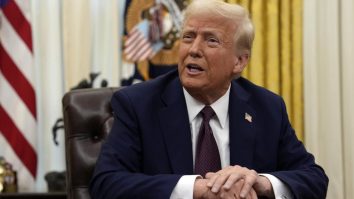 Trump a ordonat poziționarea a două submarine nucleare în apropiere de Rusia