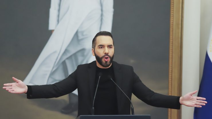 Parlamentul din El Salvador adoptă o reformă constituţională care îi permite preşedintelui să candideze de câte ori vrea 