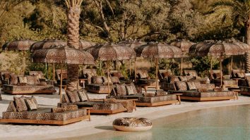 Cum arată harta vacanțelor de 5 stele? Dolce & Gabbana, Jacquemus și Louis Vuitton transformă plajele din Ibiza și Saint-Tropez