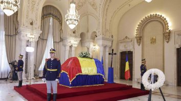 EXCLUSIV. Cum a sabotat Nicușor Dan funeraliile lui Ion Iliescu? Scandalul a început la Palatul Cotroceni și a continuat până la înmormântarea de la Cimitirul Ghencea III