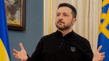 Cum a trecut Zelenski de la actorie la leadership politic? Președintele Ucrainei a transformat imaginea țării în simbol global al rezistenței
