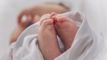 Un donator de spermă a devenit tată pentru 197 de copii în 14 țări europene. Danezul suferă de o mutație care provoacă cancer. Cel puțin 23 de copii sunt deja afectați