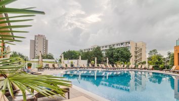 Unităţile de cazare din România au înregistrat anul trecut un profit net de 974 milioane lei, în scădere cu 33% față de 2022