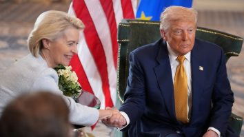 Comisia Europeană suspendă pentru şase luni contramăsurile tarifare împotriva Statelor Unite