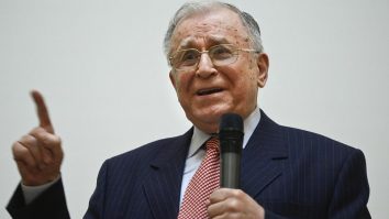 BREAKING NEWS: Ion Iliescu a murit la 95 de ani. Fostul Președinte suferea de cancer pulmonar și era în stare critică