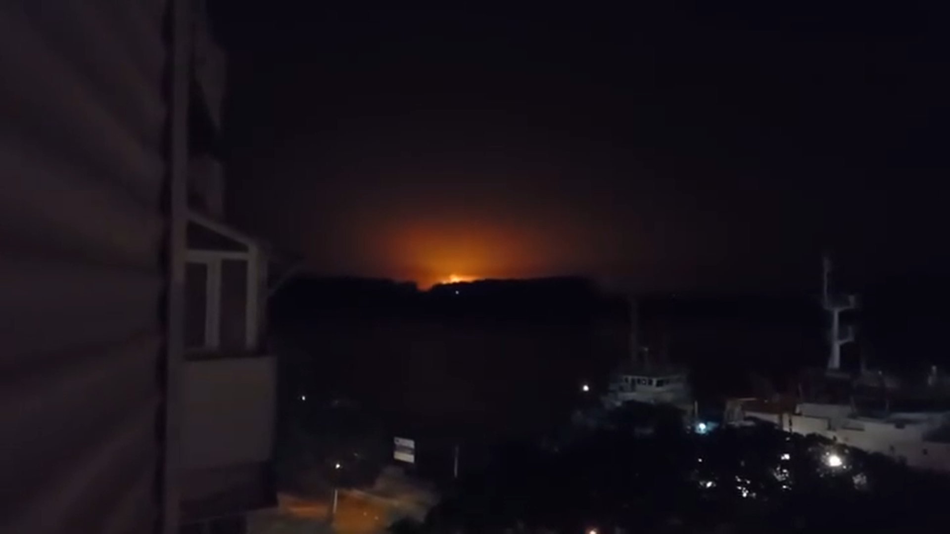 Război la granița României: Rusia a bombardat din nou sudul Ucrainei. Exploziile s-au văzut de pe malul românesc al Dunării