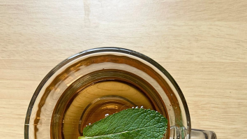 Despre nebuni, eroi și lași