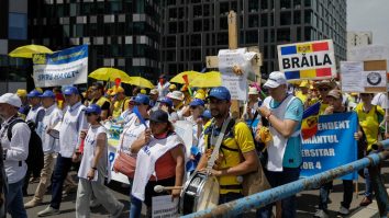 Protestele organizate de sindicatele din învățământ la sediul Ministerului Educației au intrat în a patra săptămână