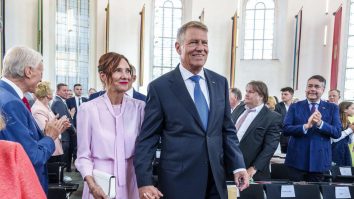 Iohannis, somat de ANAF să predea cheile de la imobilul din Sibiu pierdut în instanță și să achite suma de aproximativ 1 milion de euro. Fostul Președinte riscă executarea silită