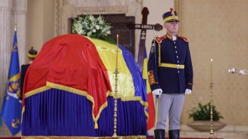 Lumea își ia adio de la Ion Iliescu. Cum a fost atmosfera astăzi la Palatul Cotroceni și la ce să ne așteptăm mâine