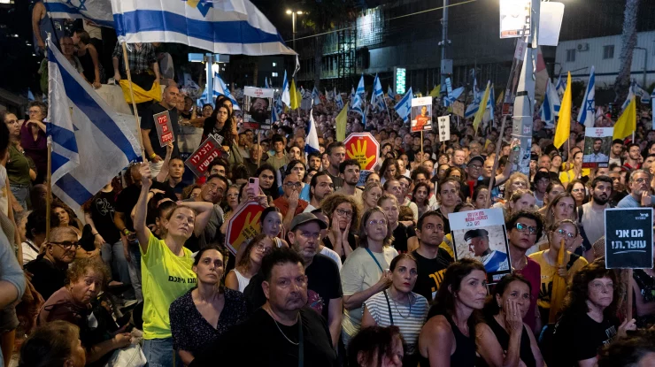 Sute de mii au protestat pe străzile din Tel Aviv pentru oprirea războiului din Gaza. Trump: „Vom vedea întoarcerea ostaticiilor doar atunci când Hamas va fi distrus!!!”
