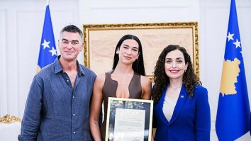 Cântăreața Dua Lipa devine cetățean oficial al Kosovo: „Cele două părți ale mele sunt acum una”