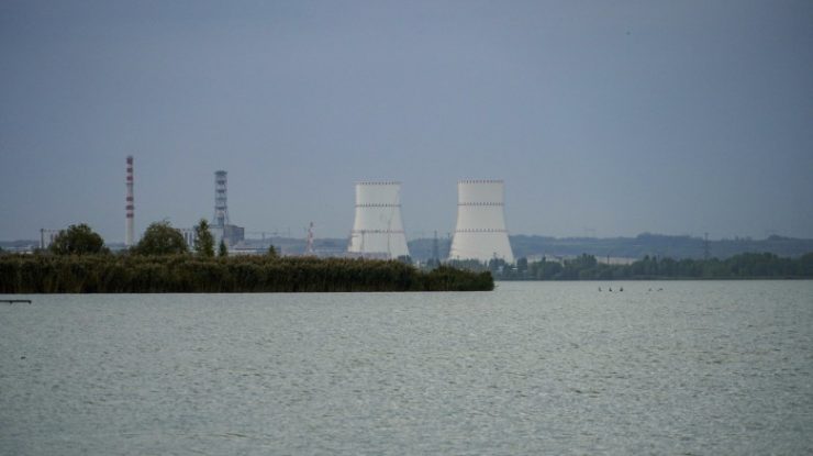 O dronă ucraineană a provocat un incendiu în jurul unei centrale nucleare ruse în regiunea frontalieră Kursk