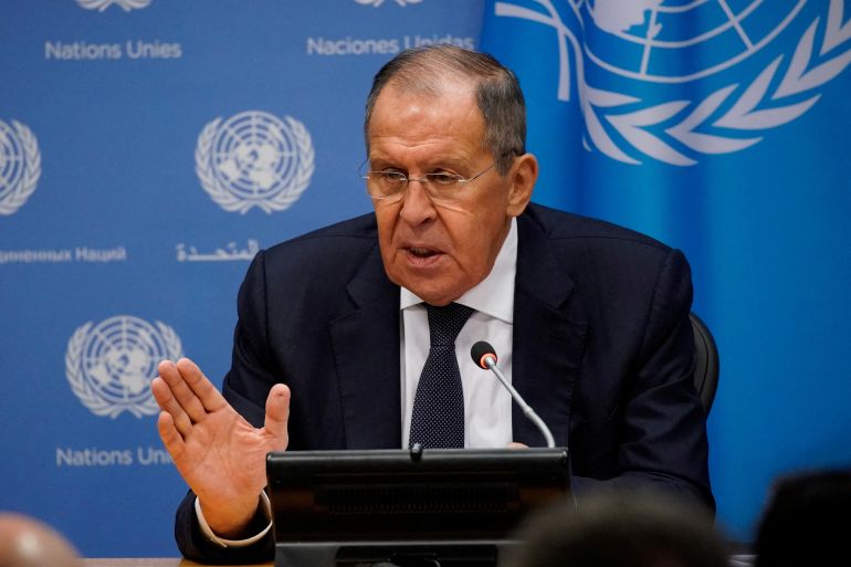 Serghei Lavrov avertizează NATO că Rusia trebuie să fie inclusă în discuțiile privind garanțiile de securitate pentru Ucraina: „Orice decizie luată fără noi este nulă”