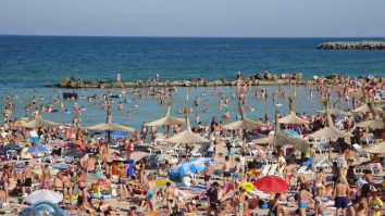 200.000 de români au fost pe litoral de Sfânta Maria. Mamaia, Eforie Nord și Costinești au fost cele mai aglomerate destinații