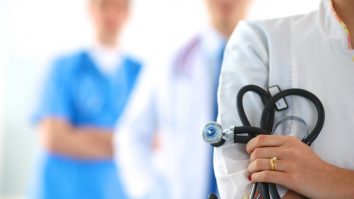 Uniunea Europeană se confruntă cu un deficit de peste 1,2 milioane de medici și asistenți medicali