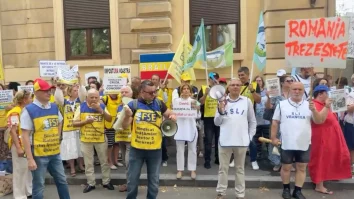 Membrii sindicatelor din învățământ intră în a zecea zi de proteste la sediul Ministerul Educației