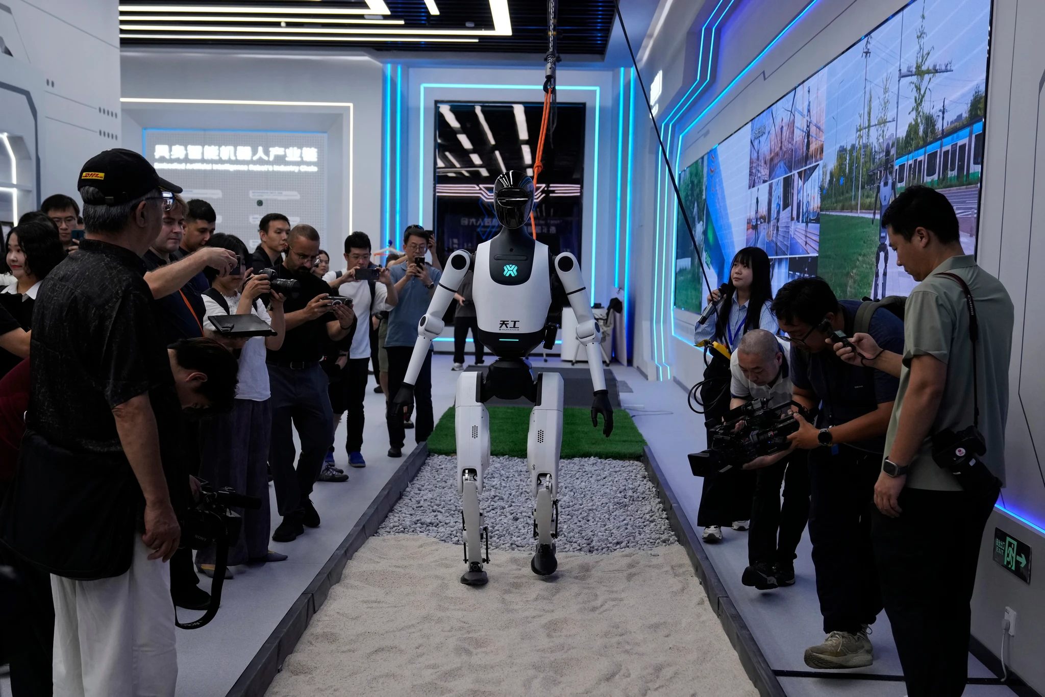 Beijing deschide primul Robot Mall din lume, cu peste 100 de modele la vânzare