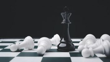 OpenAI câștigă în fața lui Grok, al lui Elon Musk, într-un turneu de șah